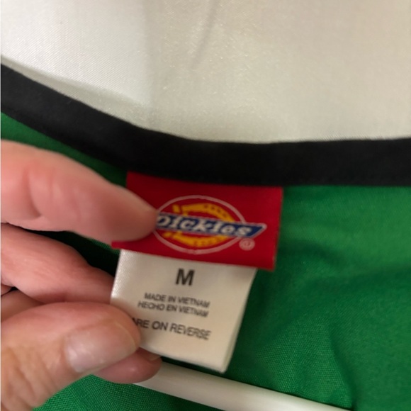 Womens size medium dickies brand scrub set, #I891 - Picture 6 of 7